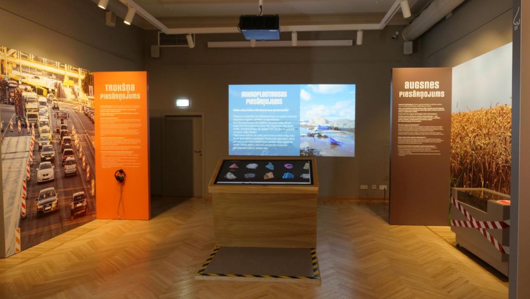 Exhibition "STOP! POLLUTED!"